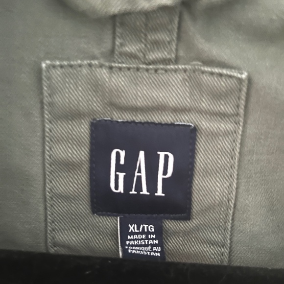 Gap Jackets - Picture 3 of 3